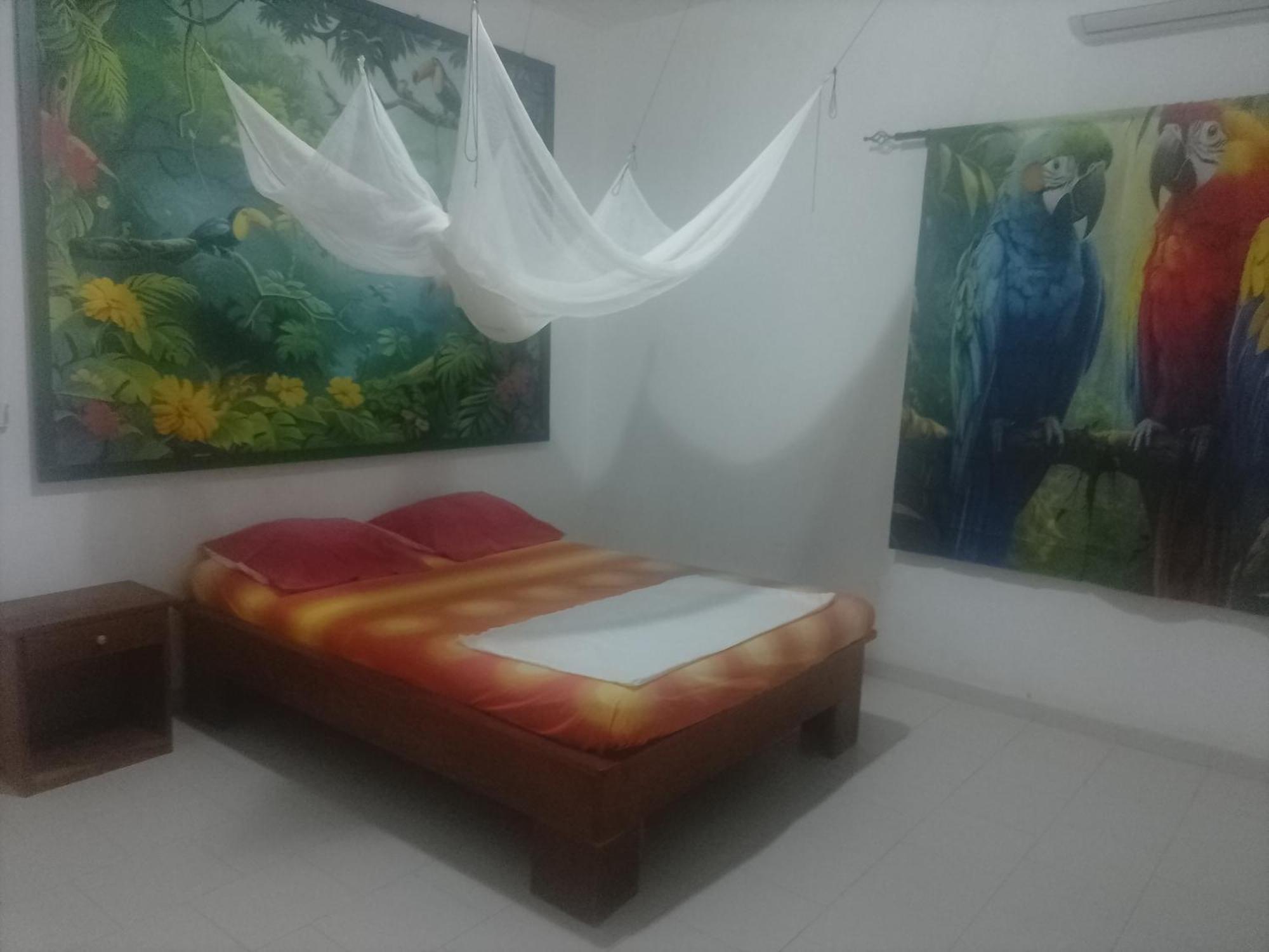 Appartement Familial Spacieux Avec Climatisation Ziguinchor Bagian luar foto